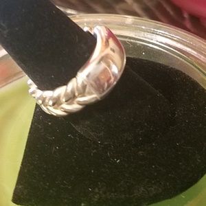 James Avery Jewelry - James Avery retired heavy signate ring James Avery Jewelry - James Avery retired heavy signate ring
